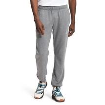 The North Face Men's Simple Logo Sweatpants TNFMEDIUMGREYHEATHER