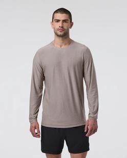 Vuori Men's Long-Sleeve Strato Tech Tee MOCHAHEATHER
