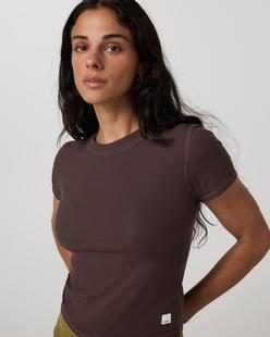 Vuori Women's Pose Fitted Tee FRENCHROAST
