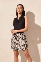 Tribal PRINTED PULL-ON SKORT WITH ROUND HEM PEBBLE