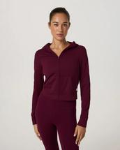 Vuori Women's Halo Mini Full Zip Hoodie CHERRYNOIR