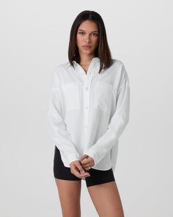 Vuori Women's Trestles Twill Button Up WHITE