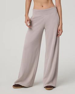 Vuori Women's Sedona Midrise Wideleg Sweatpant SOFTPEWTER