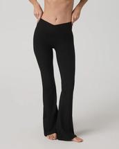 Vuori Women's Elevation Rhythm Flare BLACKHEATHER